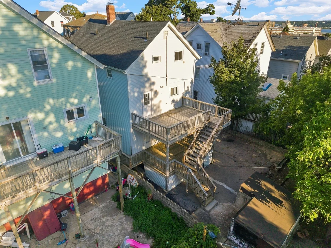 Photo of 650 Third