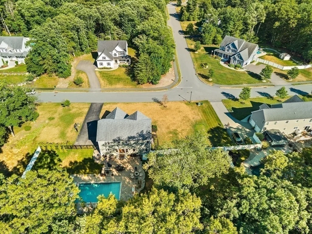 Photo of 16 Coach Rd