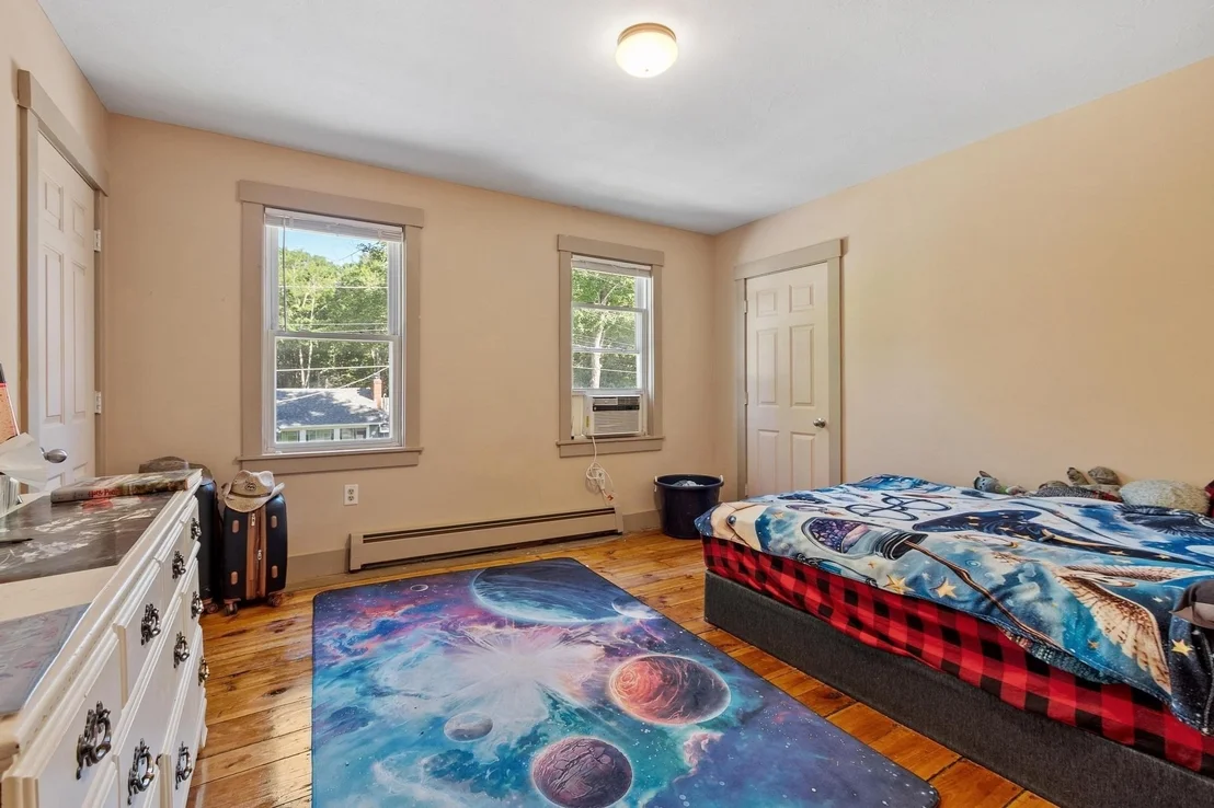 Photo of 374 Front Street