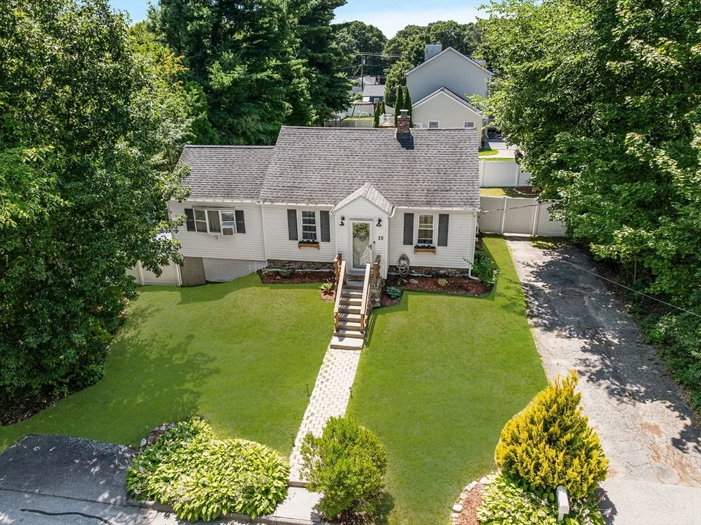Photo of 35 Carter Rd