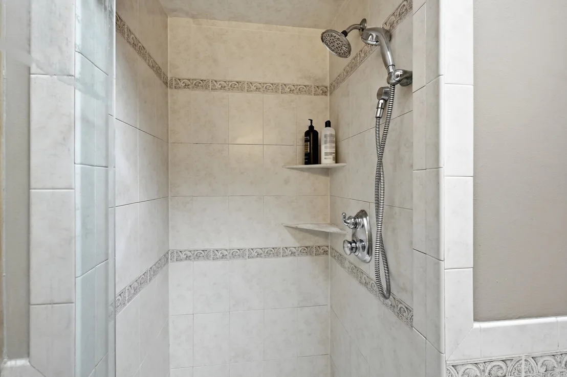 Photo of 4 Orchard Dr