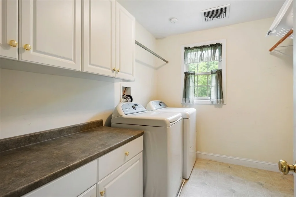 Photo of 91 Brookside Dr