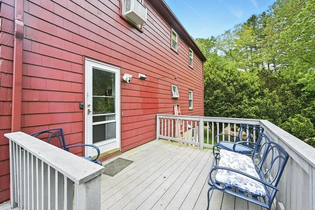 Photo of 77 Marblehead Street