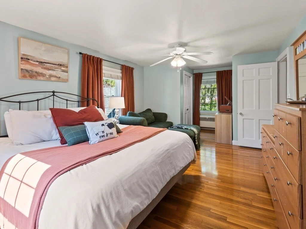 Photo of 30 Kinnicutt Rd