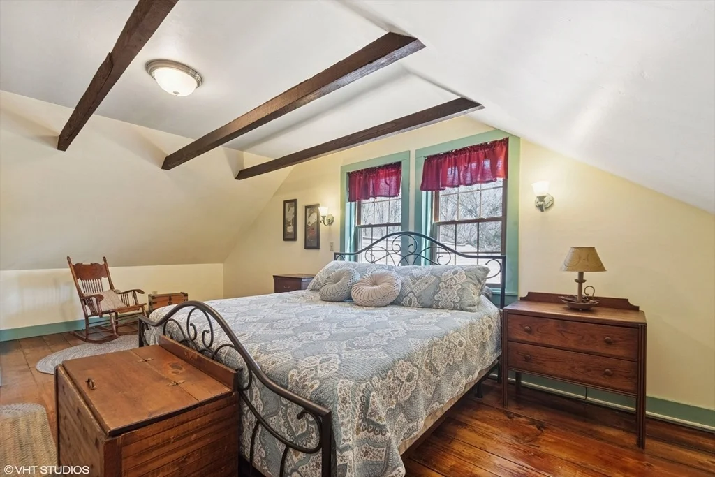 Photo of 82 Chestnut Hill Rd