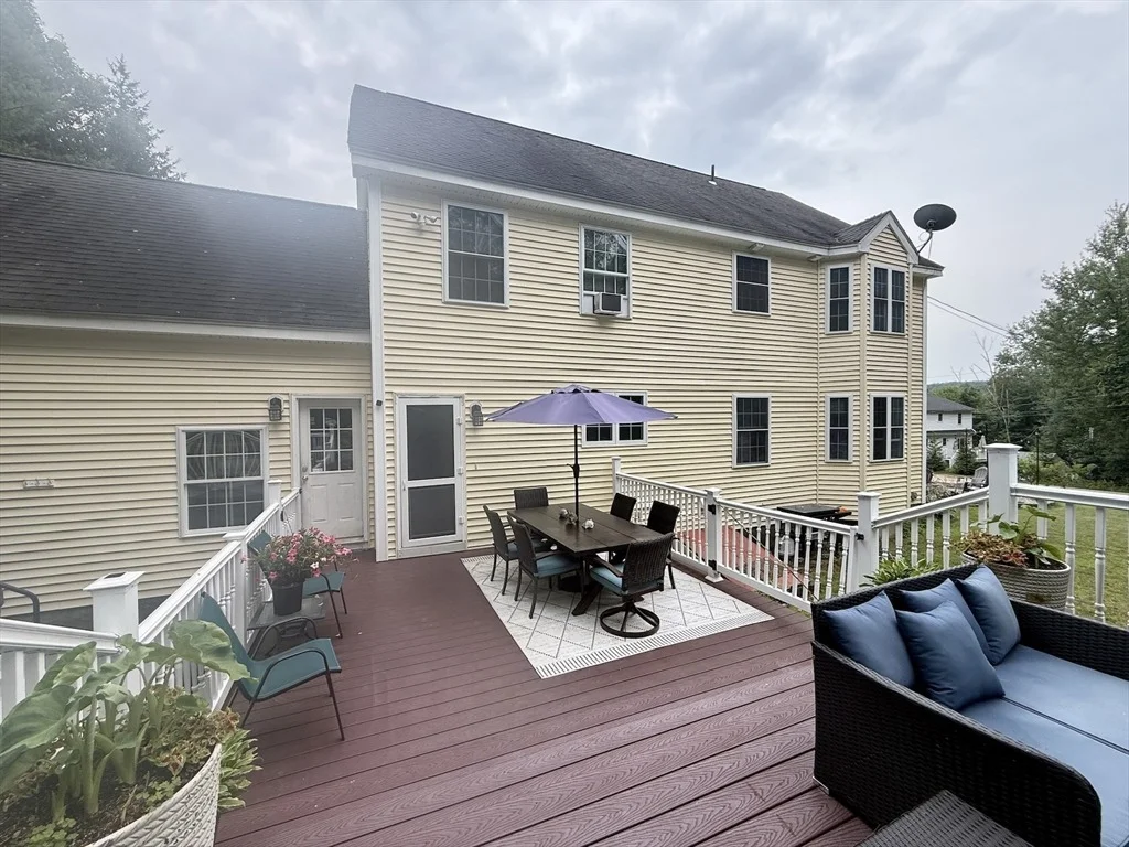 Photo of 5 White Birch Dr