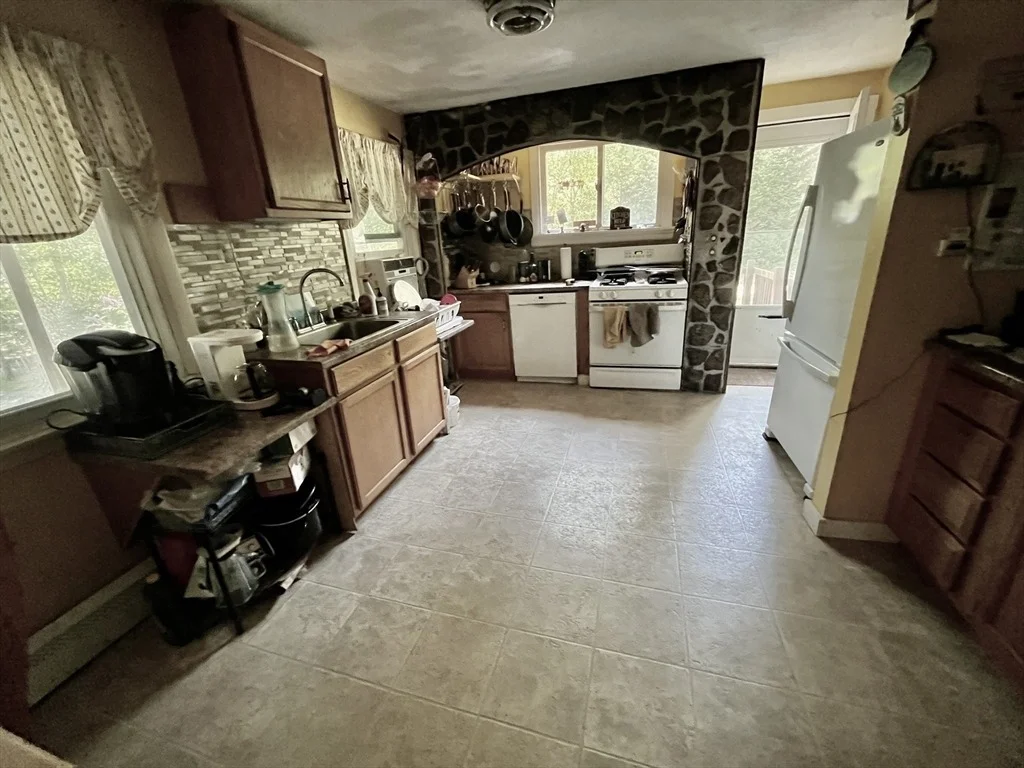 Photo of 160 Thatcher Rd