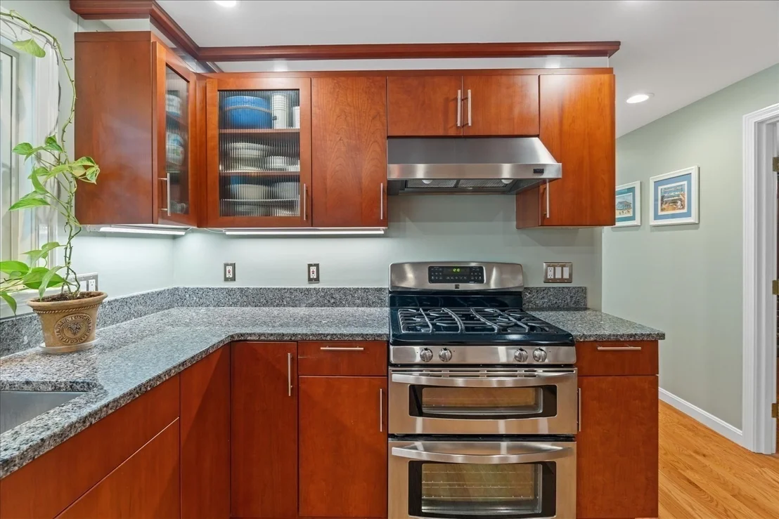 Photo of 32 Maple St