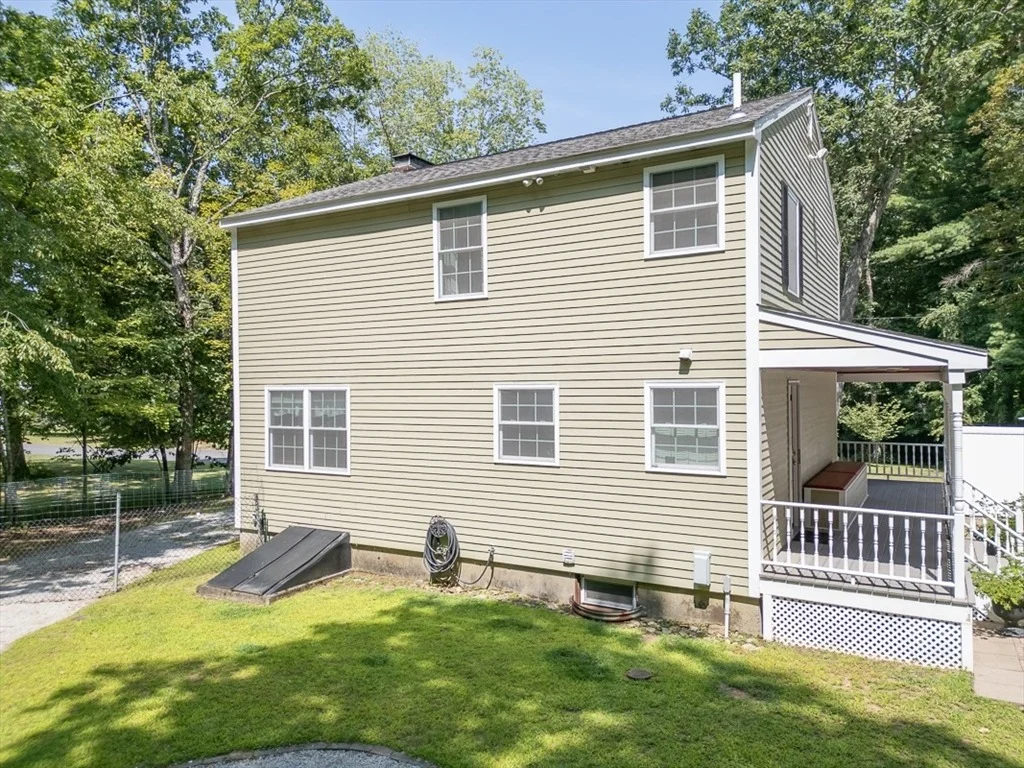Photo of 21 Hyacinth Dr