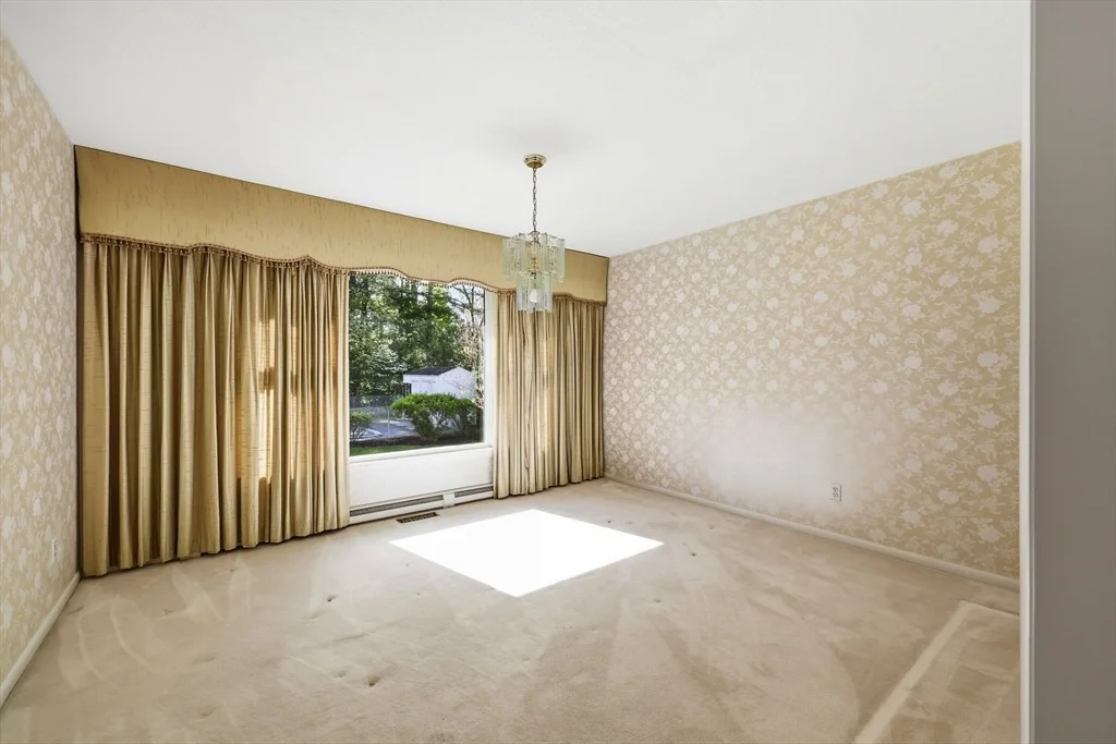 Photo of 1303 Plumtree Rd