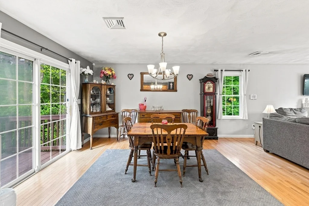 Photo of 793 Montgomery