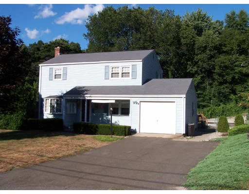 Photo of 135 Longwood Dr