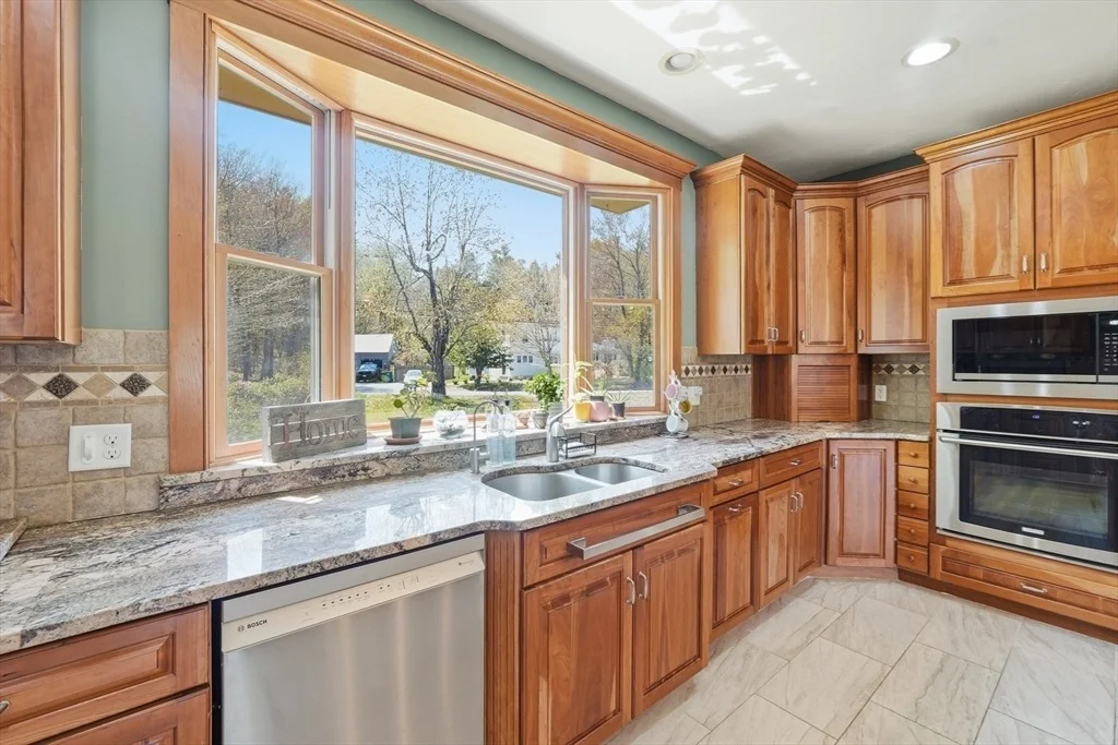 Photo of 269 Harvard Rd