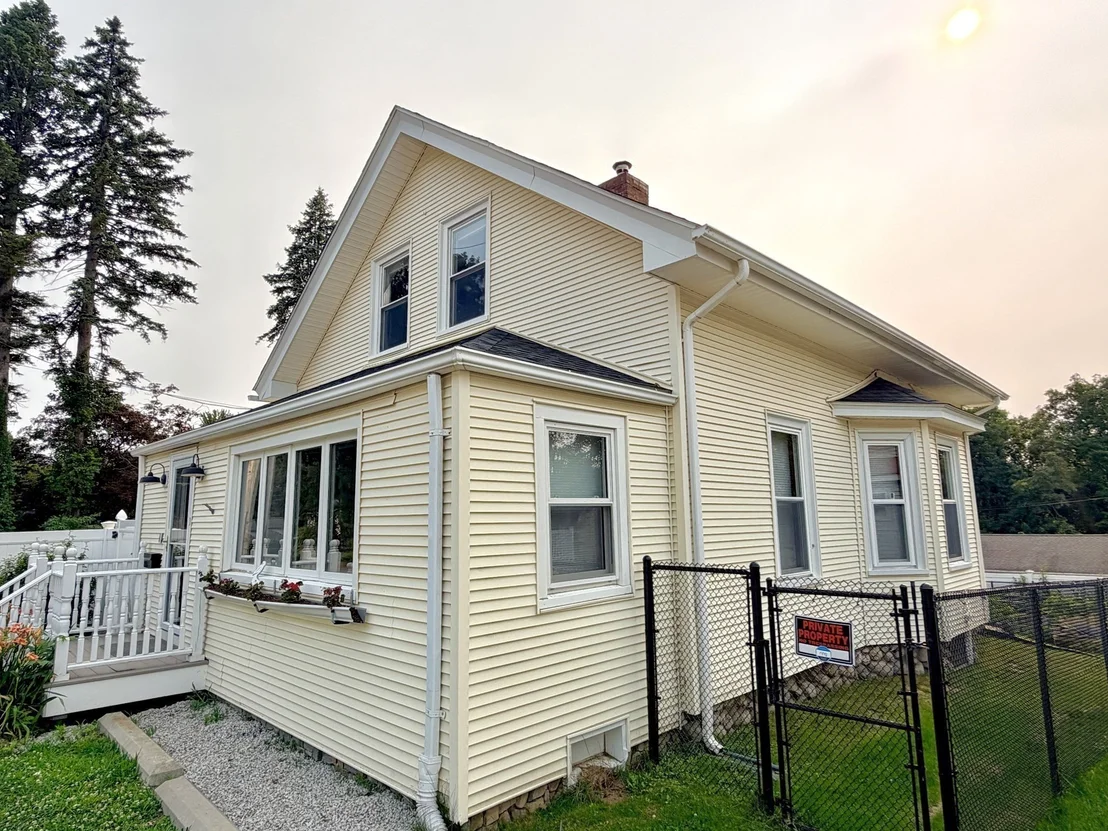 Photo of 22 Pelican Ave