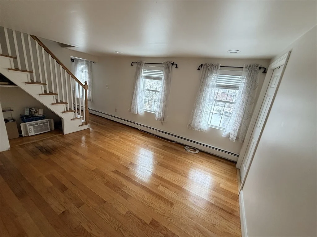 Photo of 12 Danforth St