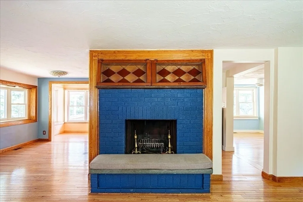 Photo of 13 Shore Ave