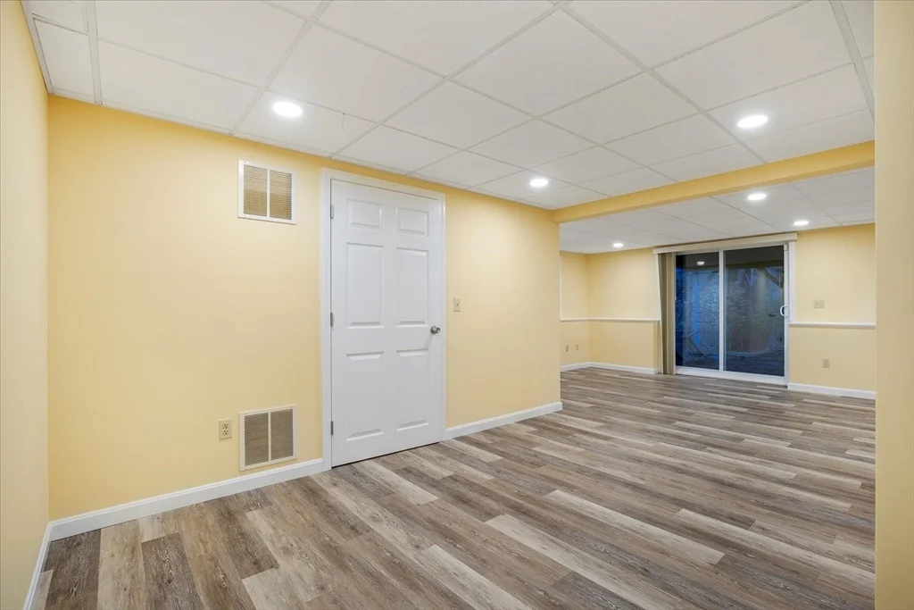 Photo of 28 Peacock Dr