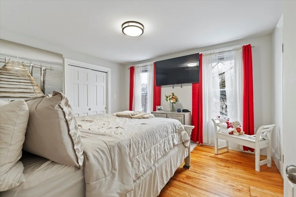 Photo of 1 Ralph Ave