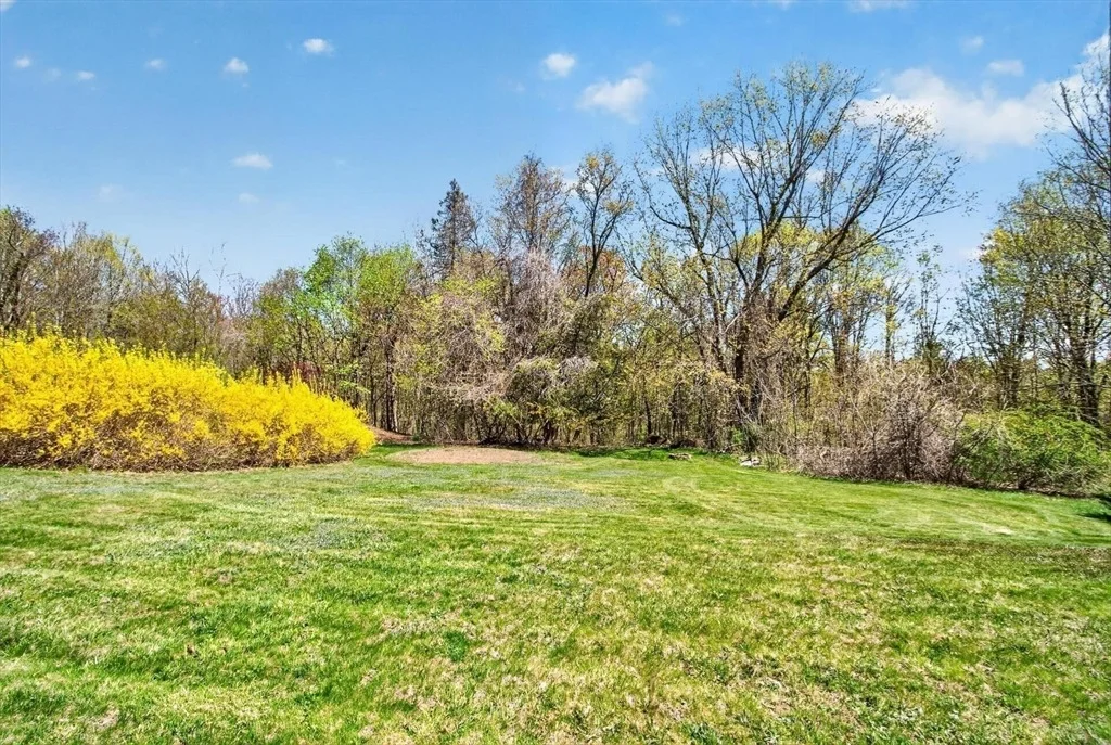 Photo of 18 Hillside Dr