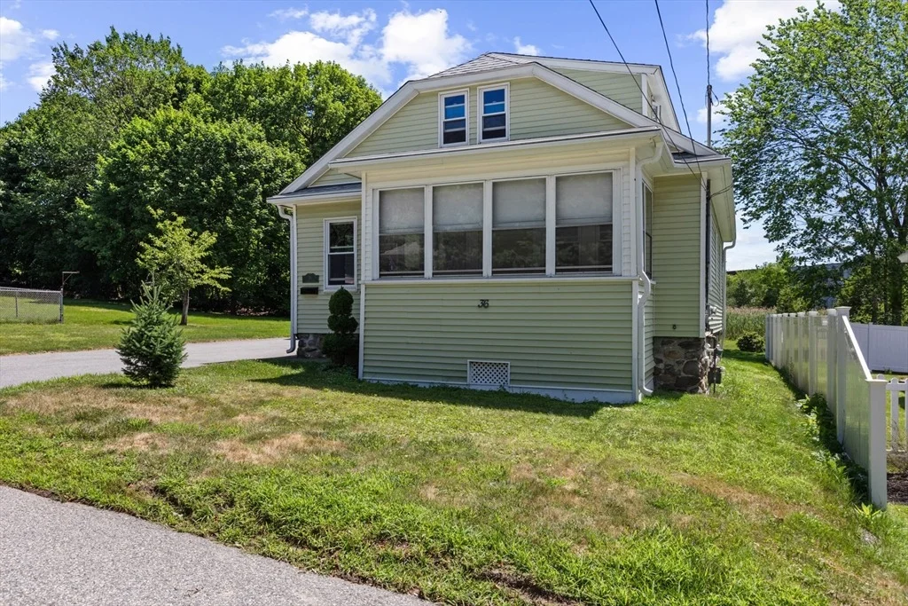 Photo of 36 Perley Rd