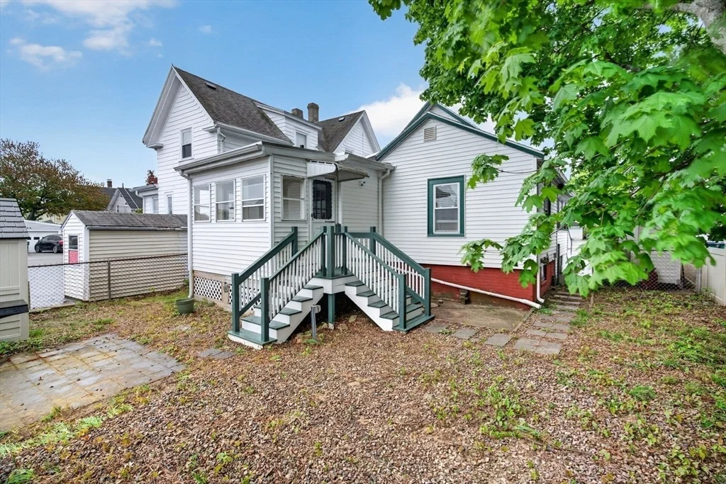 Photo of 29 Bacheller St