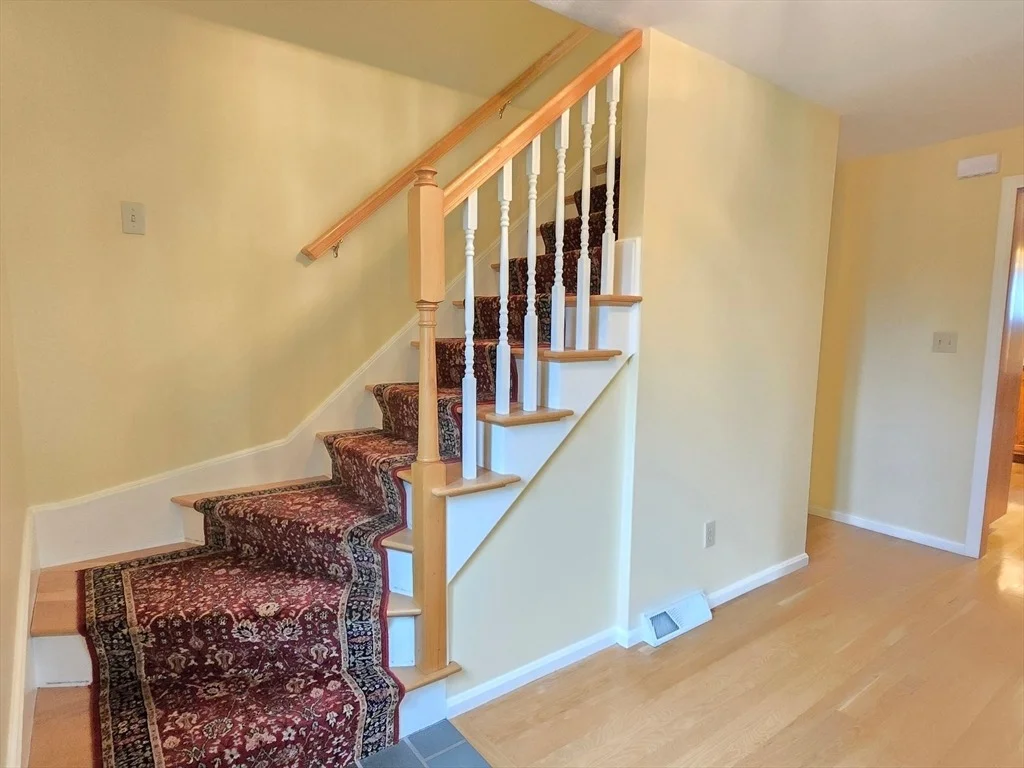 Photo of 42 Wayside Ln