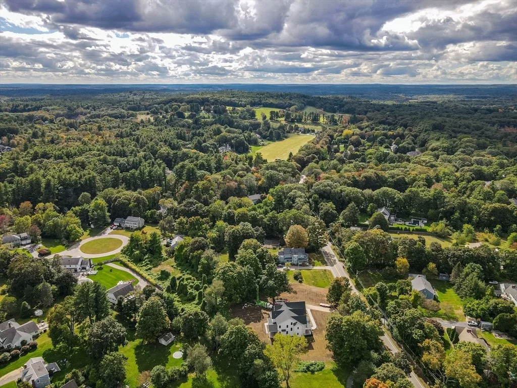 Photo of 19 Old Connecticut Path