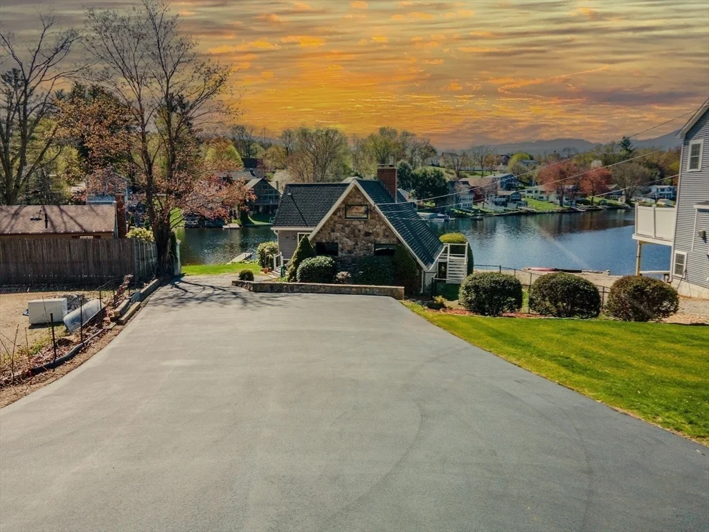 Photo of 171 Sunset Dr