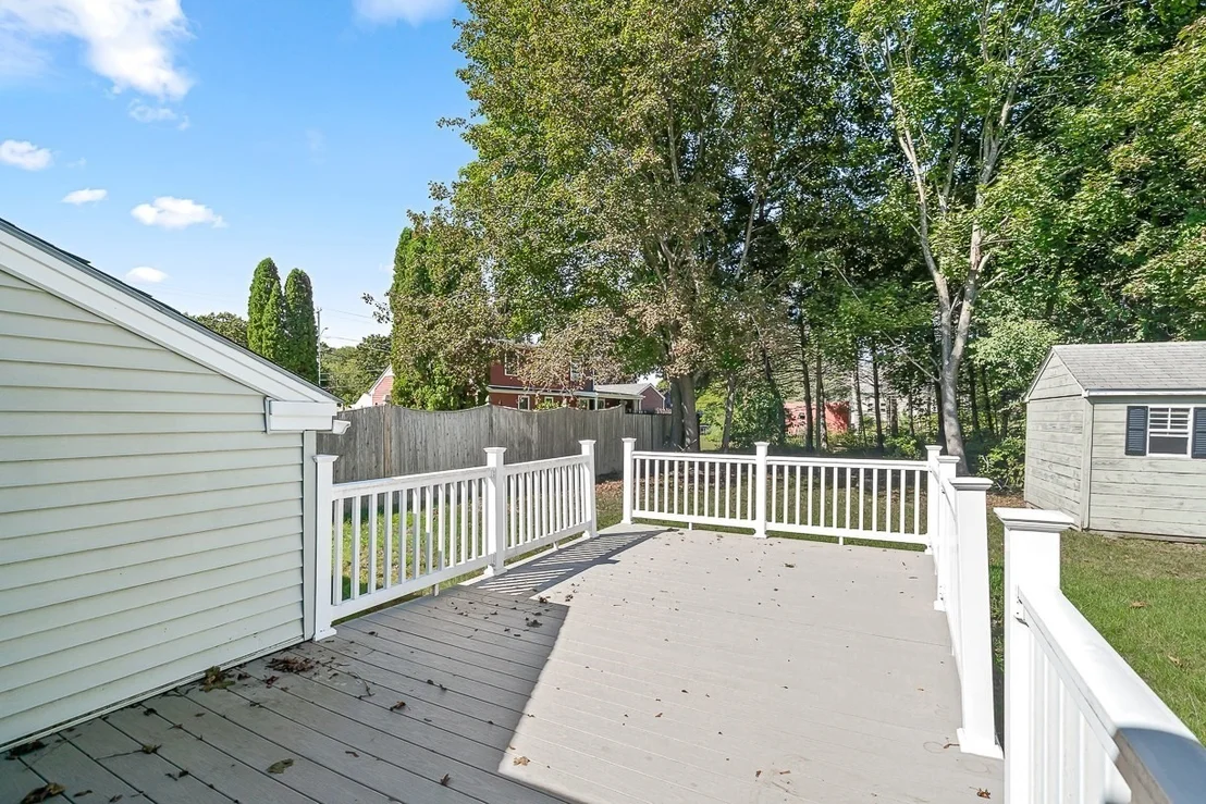 Photo of 12 Leo Ave