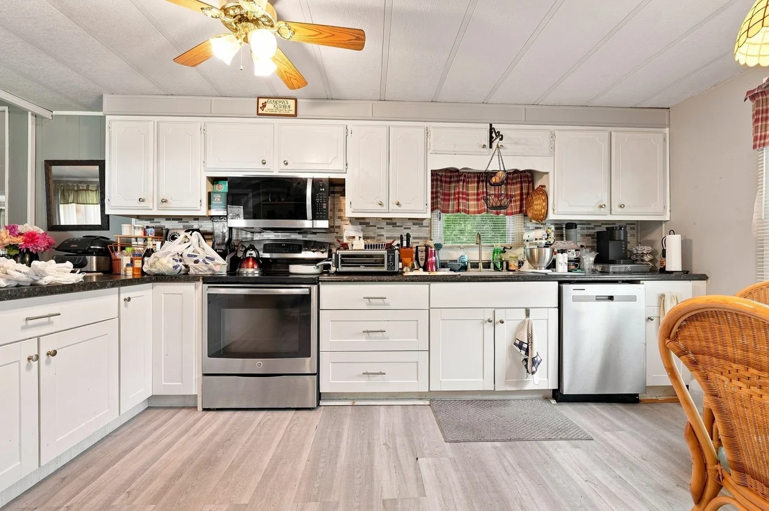 Photo of 60 Longboat Dr