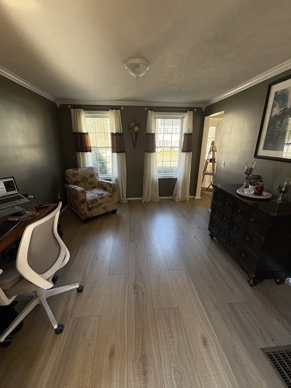Photo of 42 Deertrack Drive