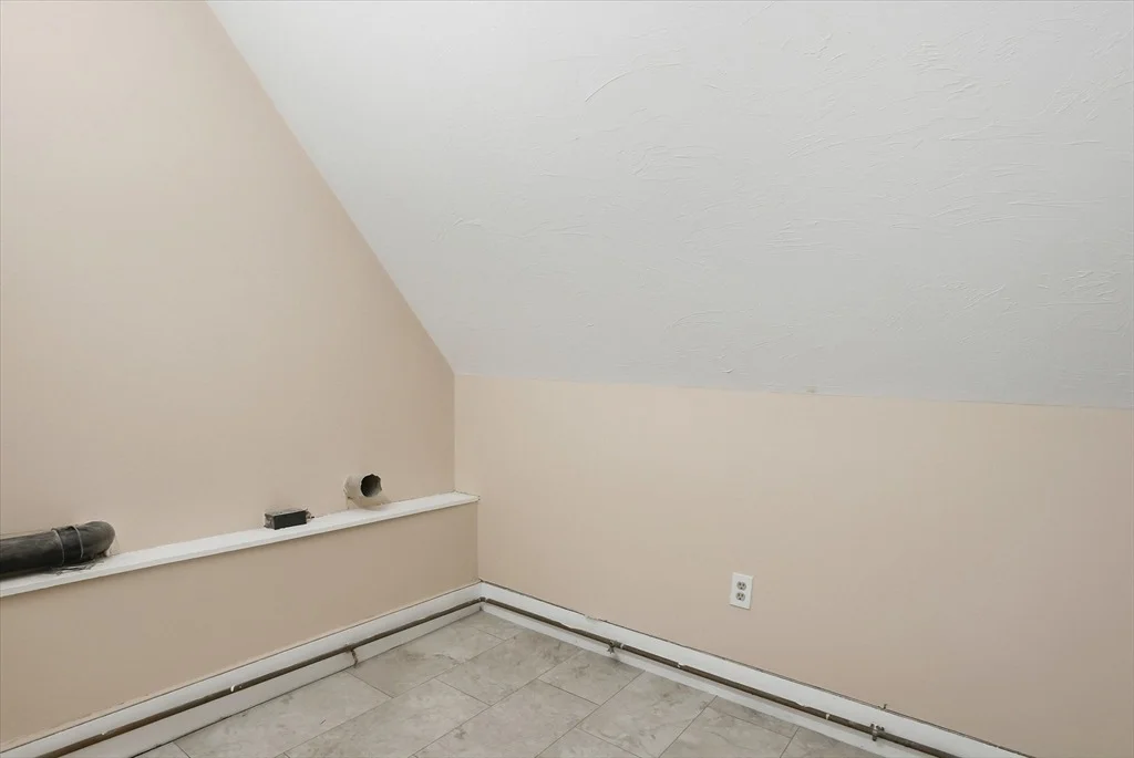 Photo of 15 Hubbardston Rd