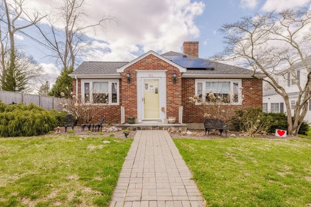 Photo of 554 Madison Street