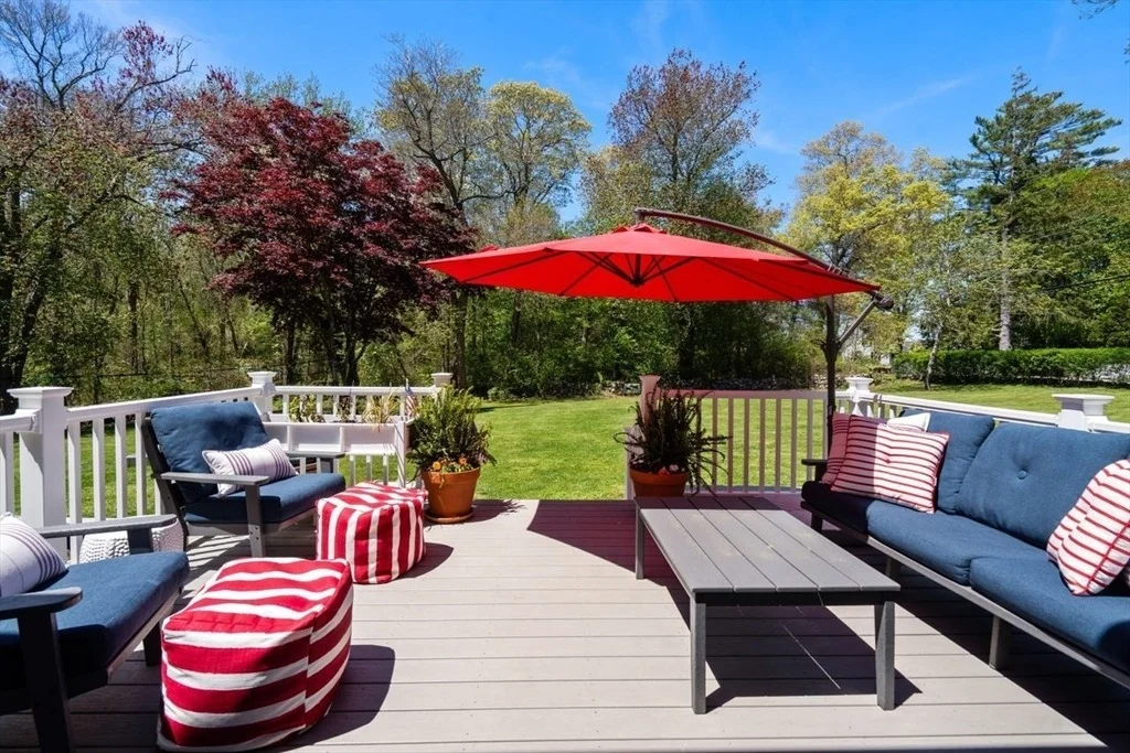 Photo of 979 Summer Street