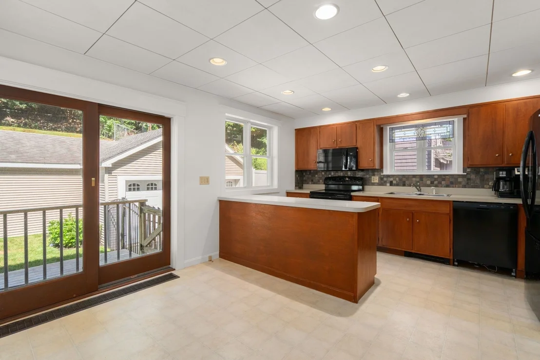 Photo of 43 Laconia Rd