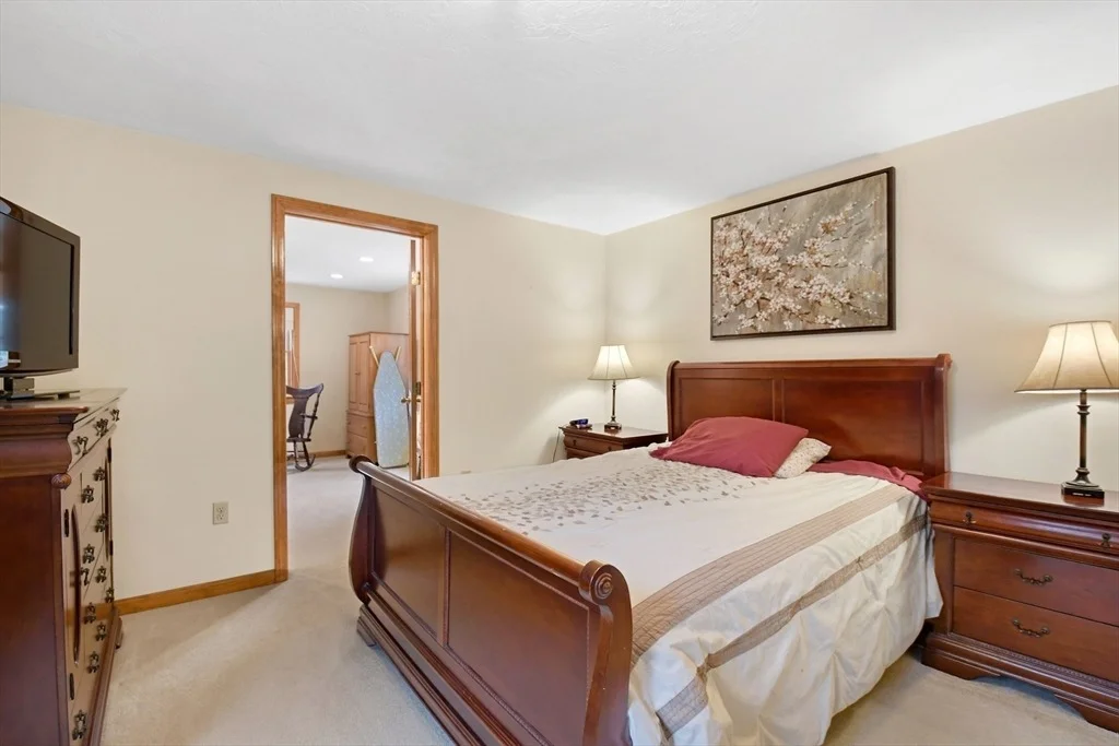 Photo of 92 Baptist Common Rd