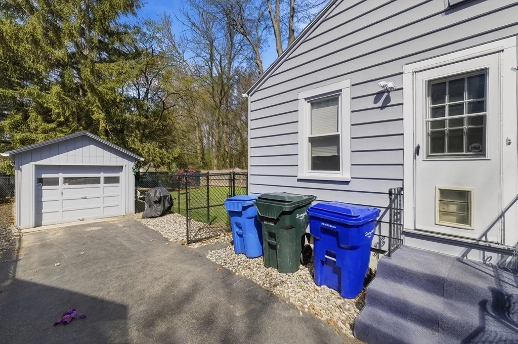Photo of 74 Gilman St