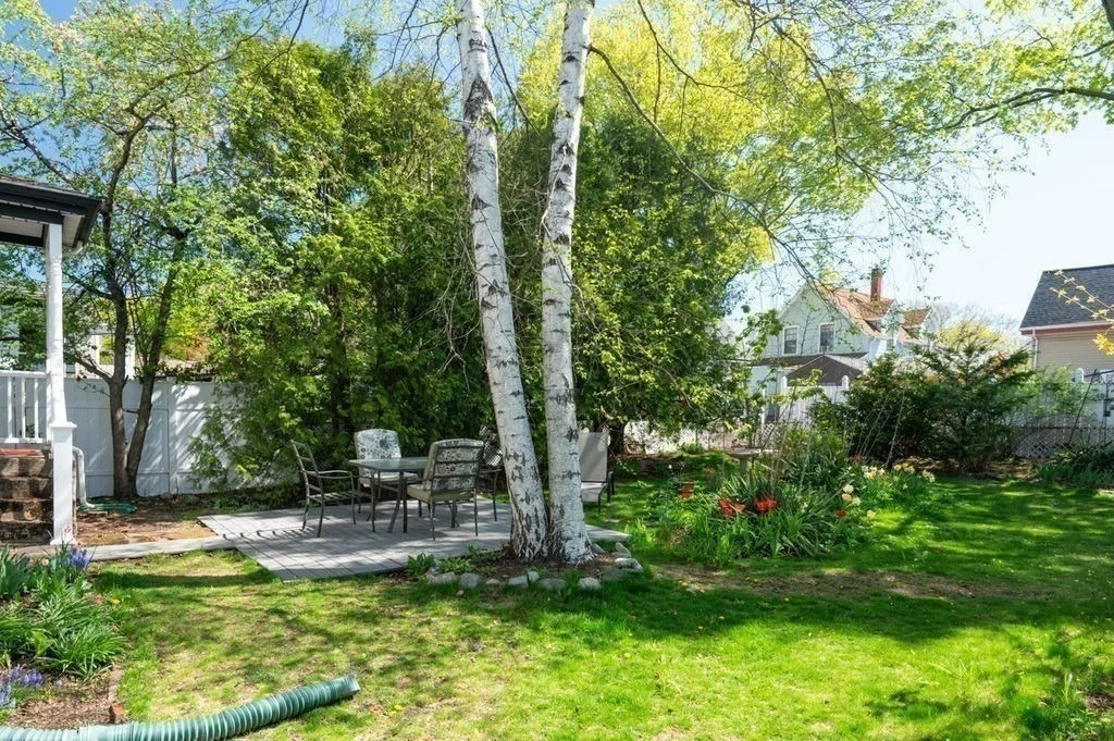 Photo of 52 Locust St