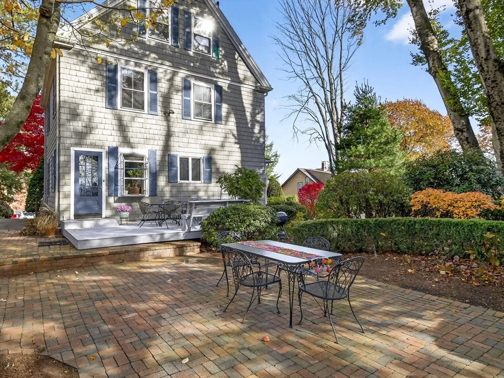 Photo of 32 Donizetti St
