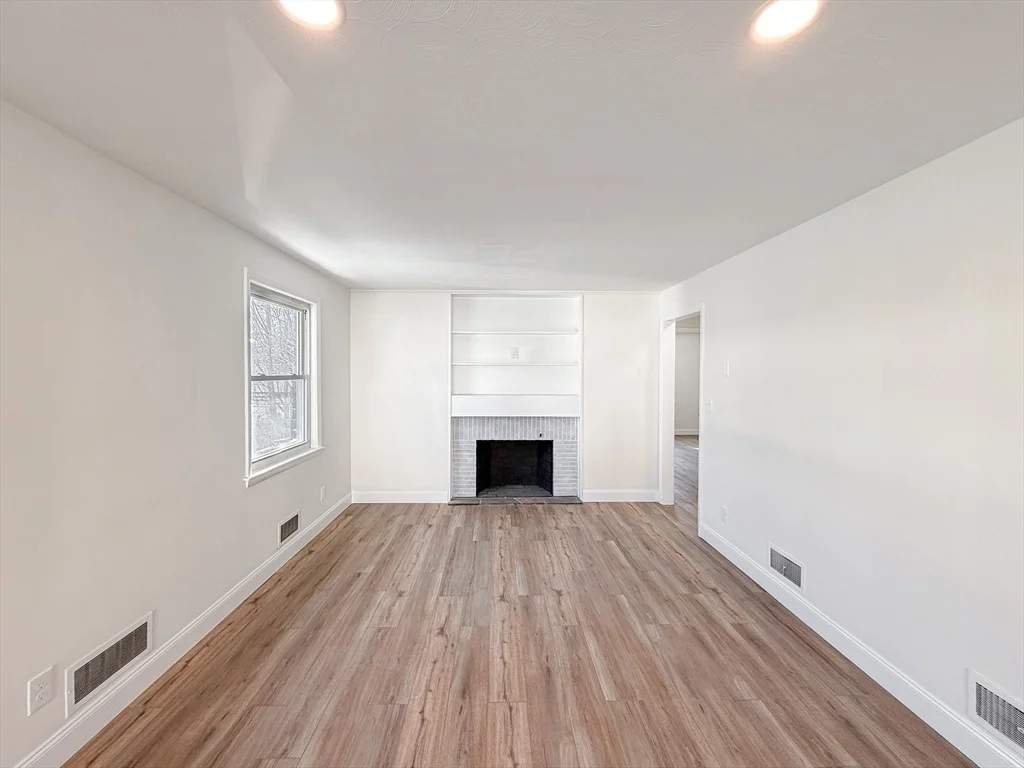 Photo of 31 Millard Ave