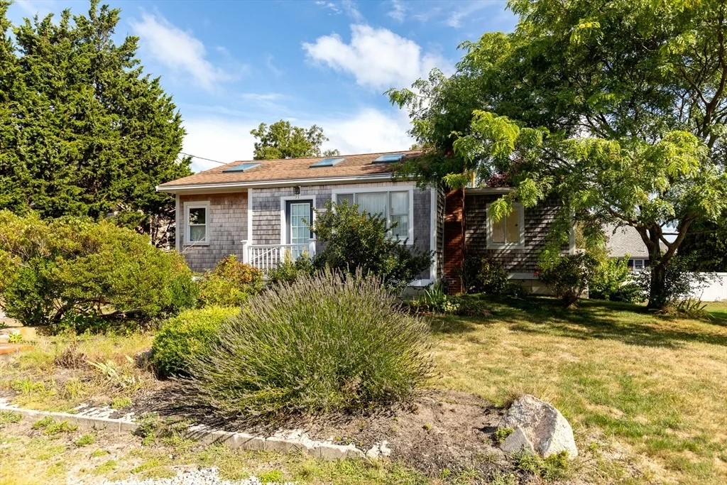 Photo of 51 Tupper Ave