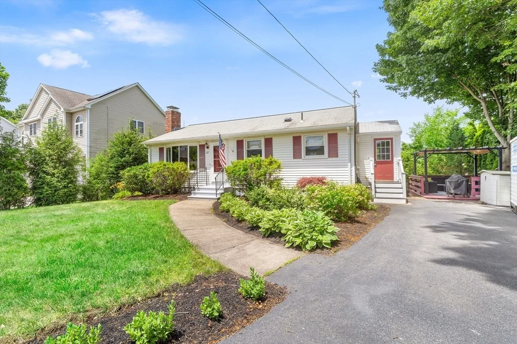 Photo of 37 Angelo St
