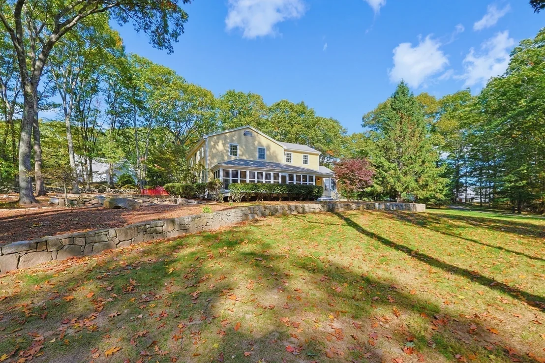 Photo of 457 Hanlon Rd
