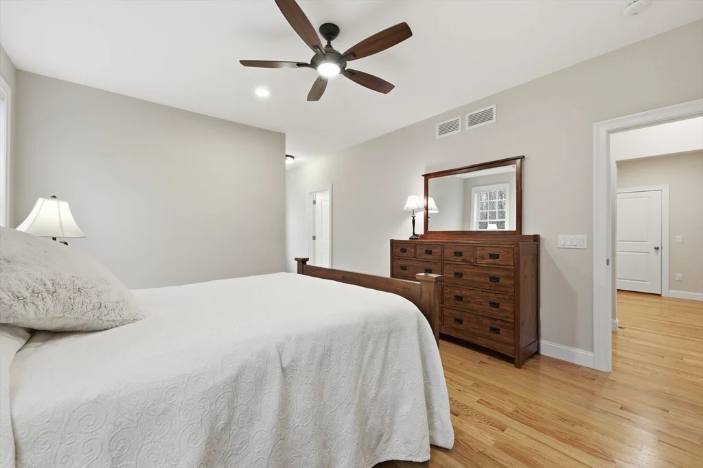 Photo of 28 Sycamore Cir