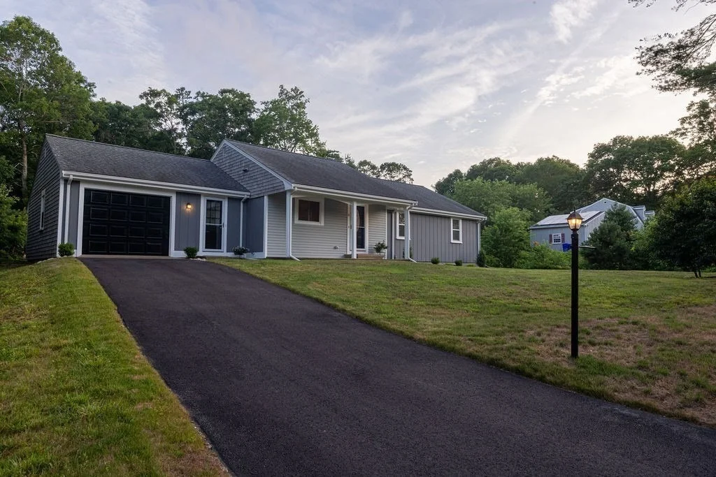 Photo of 6 Hilltop Dr