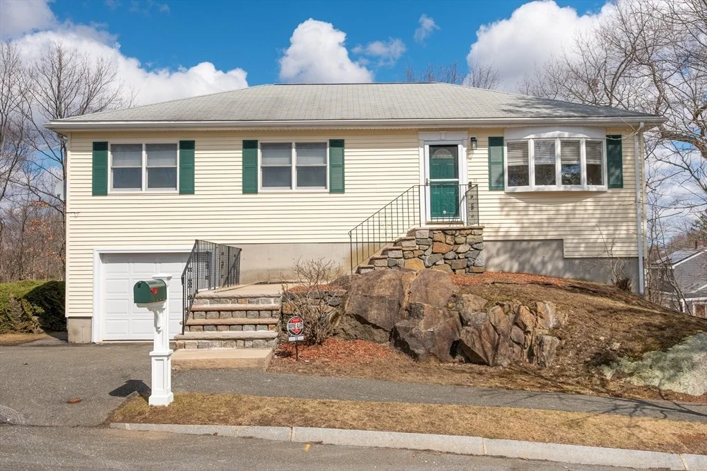 Photo of 11 Emerald Drive