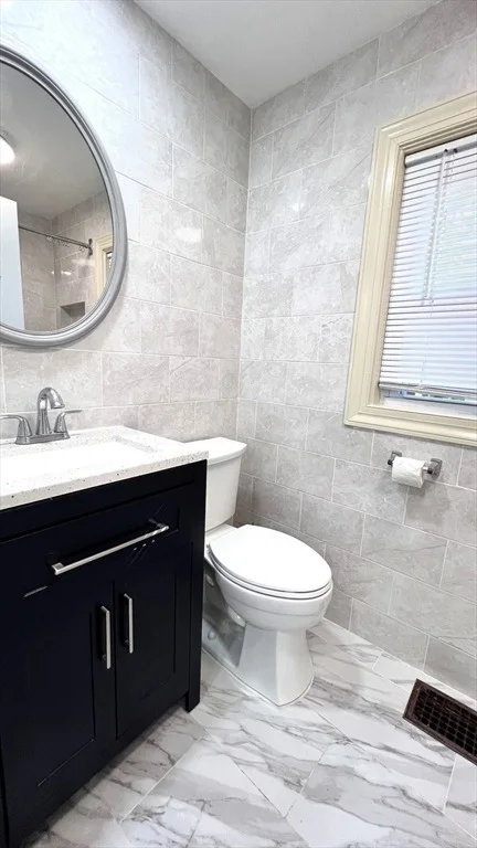 Photo of 6 Oakland Circle