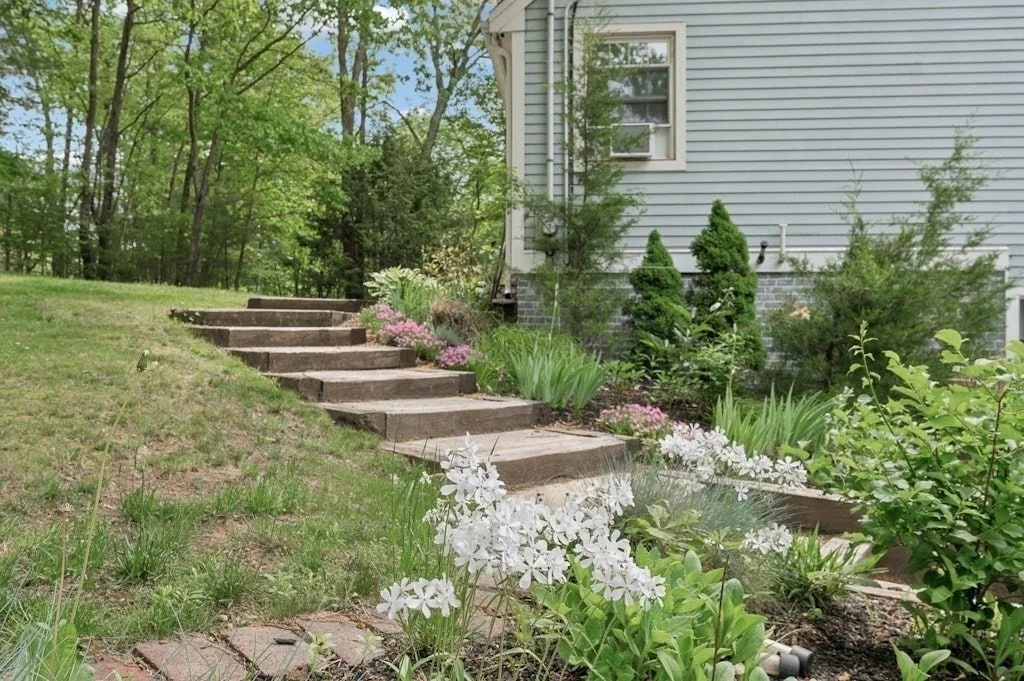 Photo of 80 Webster St