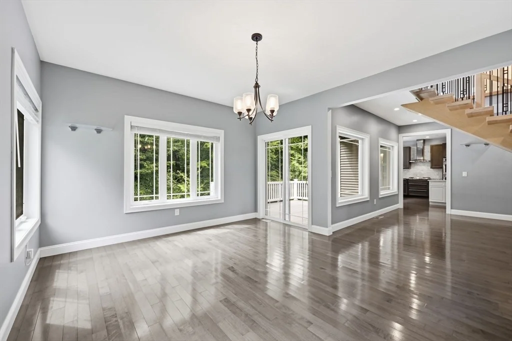 Photo of 270 Barton Ave