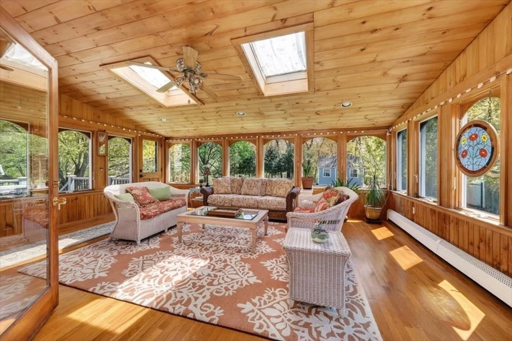 Photo of 111 Barstow Dr